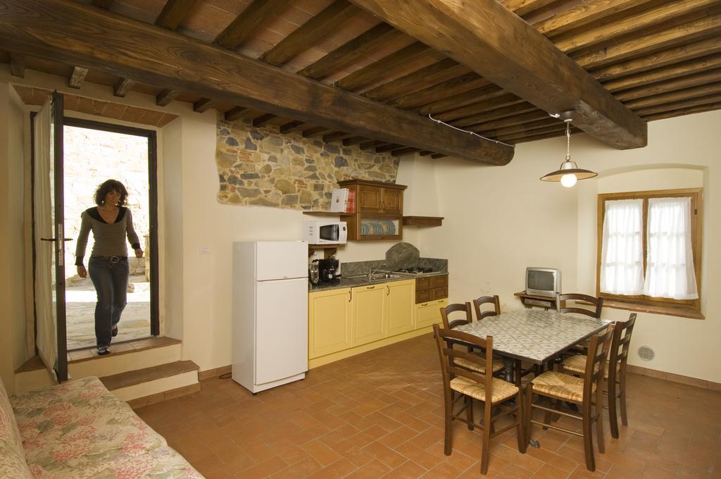 Agriturismo Campo Lungo San Donato in Poggio Номер фото
