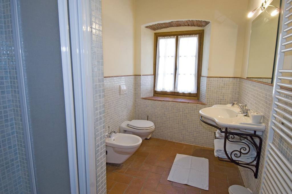 Agriturismo Campo Lungo San Donato in Poggio Номер фото