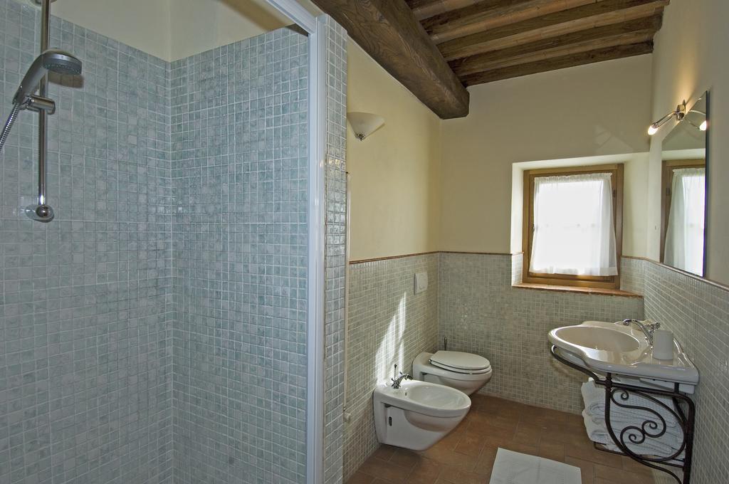Agriturismo Campo Lungo San Donato in Poggio Номер фото